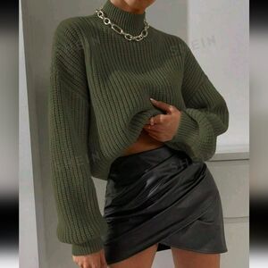 Olive green lantern sleeve rib knit midweight sweater mockneck top NWT size Med.